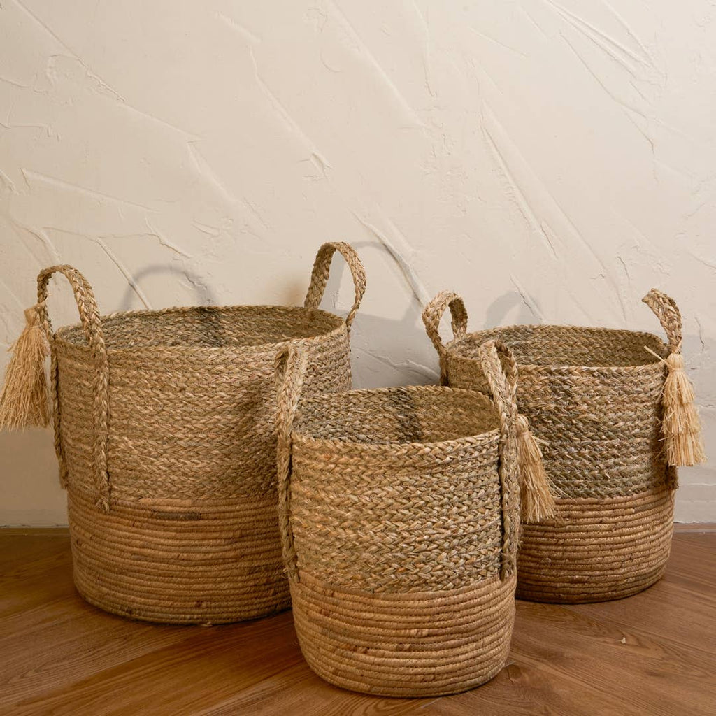Attractive Coastal Charm Tassel Basket