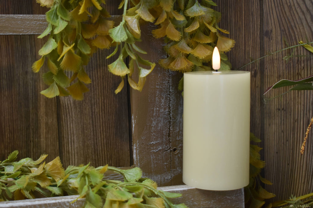 Cream Timered Realistic Flame LED Candle 3x5in C Batts