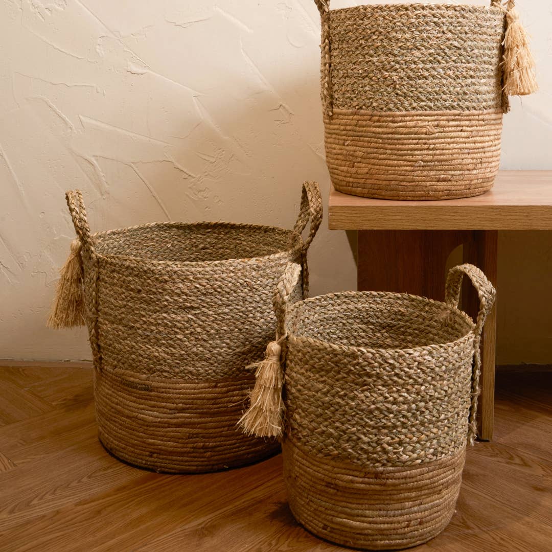 Attractive Coastal Charm Tassel Basket