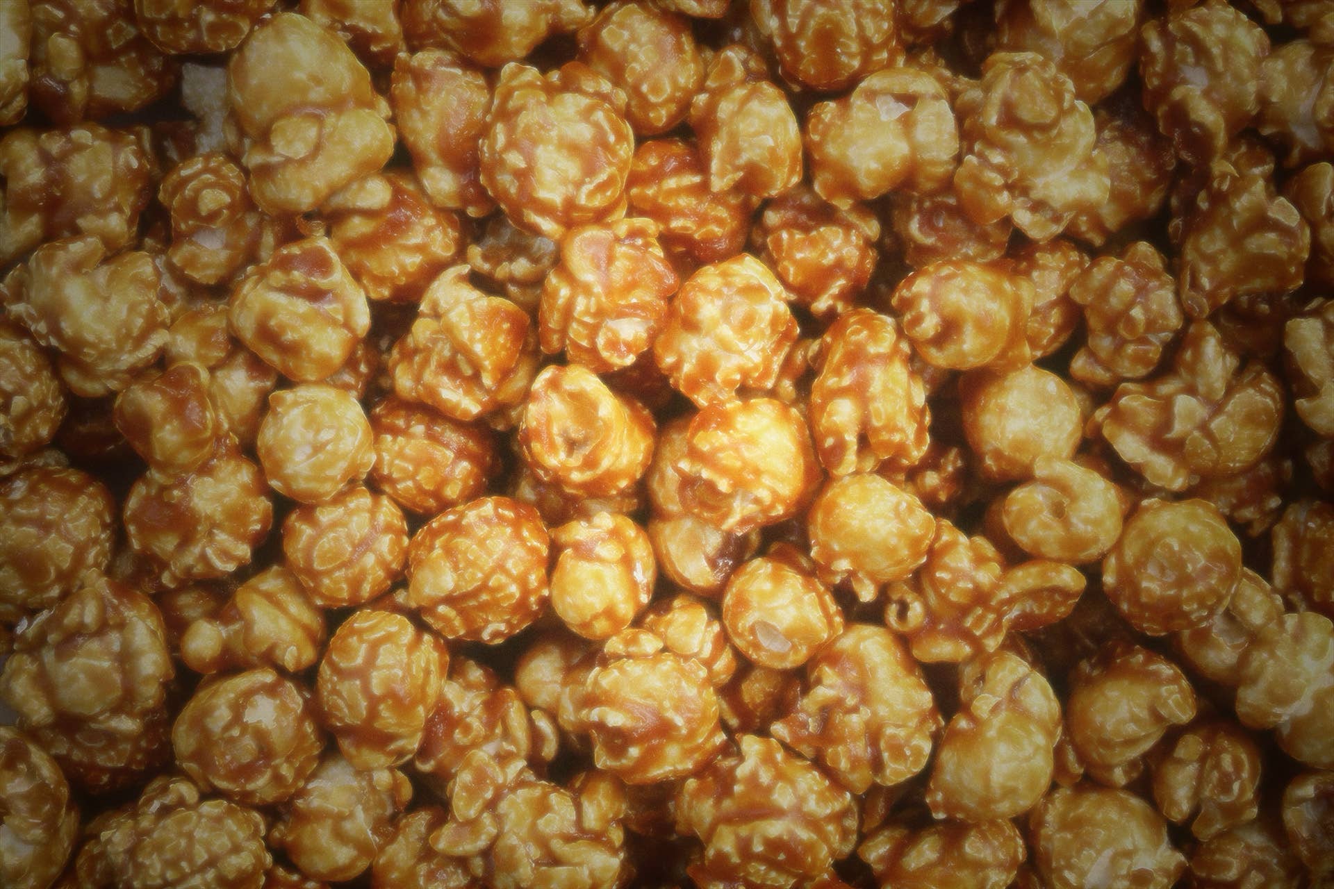 13 oz Mason Jar Fall Candle: Caramel Corn