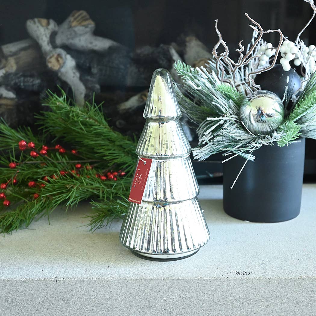 Winter LE Holiday Tree 8.5 oz: Balsam & Cedar Candle