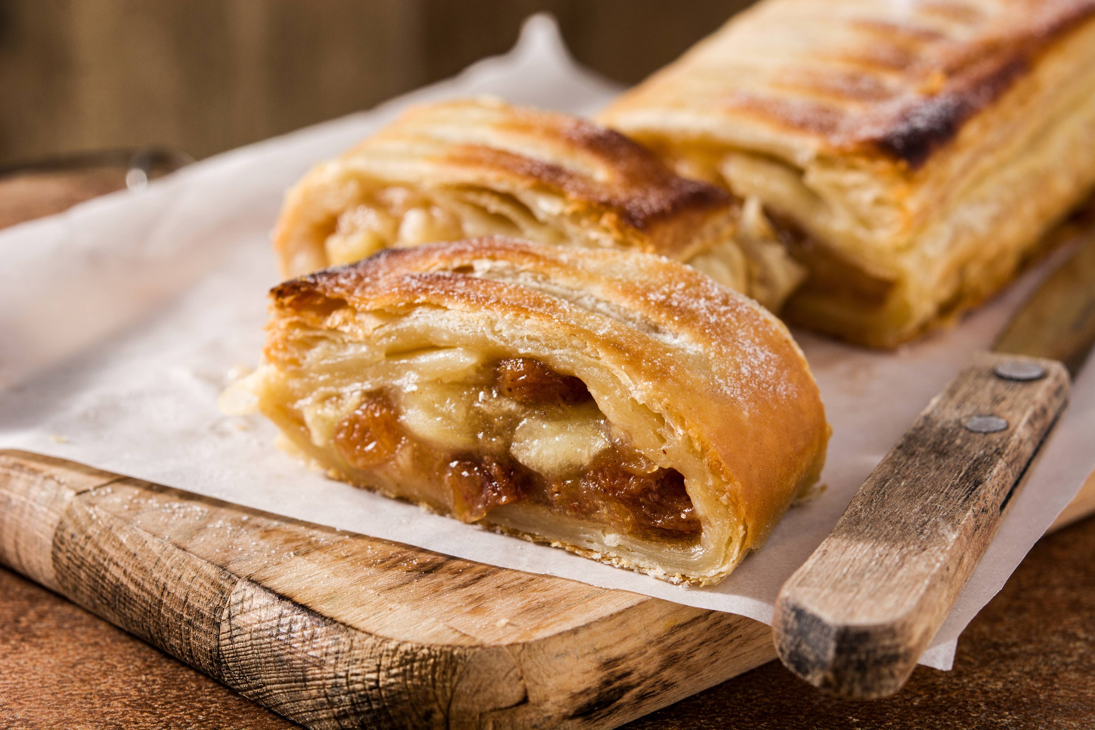 16 oz Butter Jar Candle: Apple Strudel