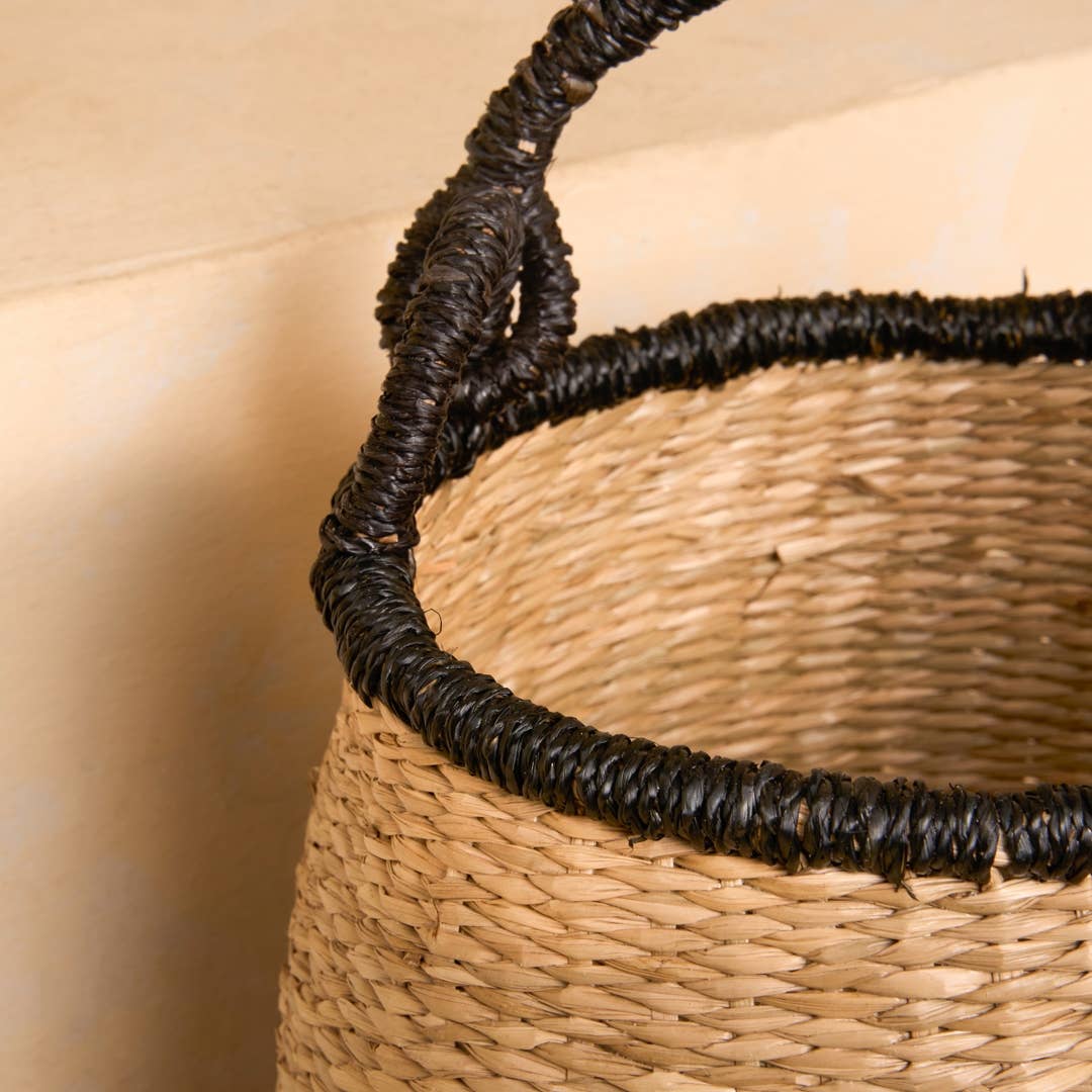 Round Seagrass Basket with Handle