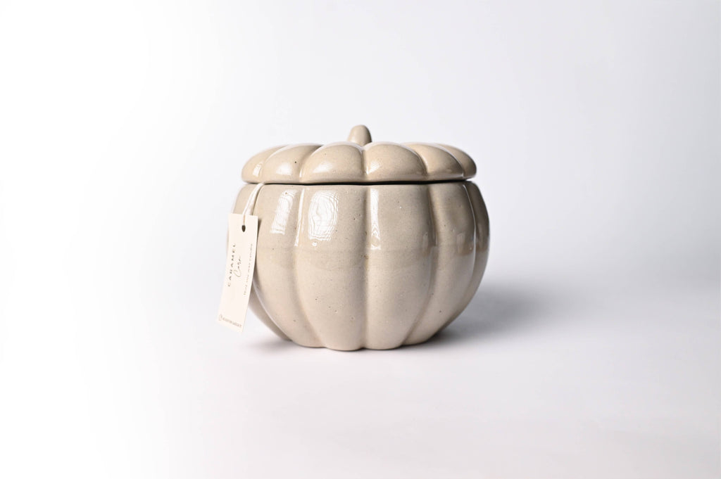 Fall Ceramic Pumpkin 16 oz: Caramel Corn Candle