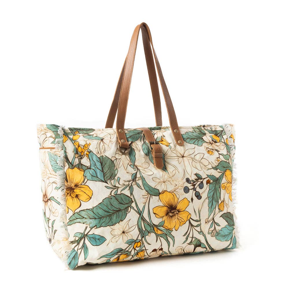 Lovely Florals Weekender Myra Bag In Light Green