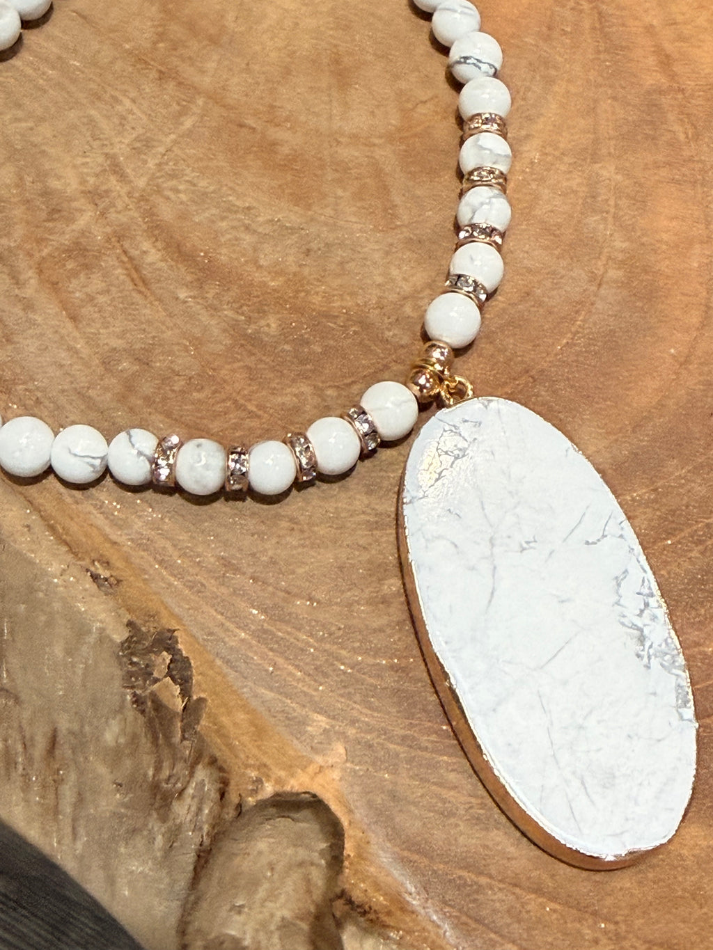 Kinsley Armelle Montana Collection Pepper Beaded Necklace 32”