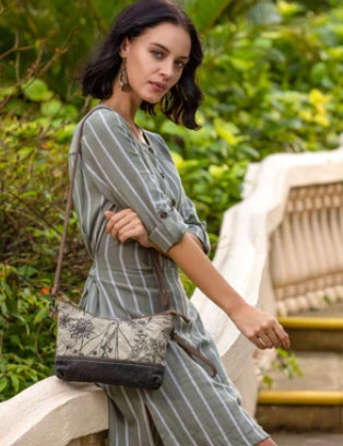 Dainty Delight Small & Crossbody Myra Bag
