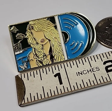 Debut Album Taylor Swift Pin / Brooch