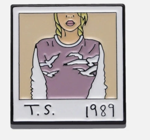 1989 variety T.S. Pin / Brooch