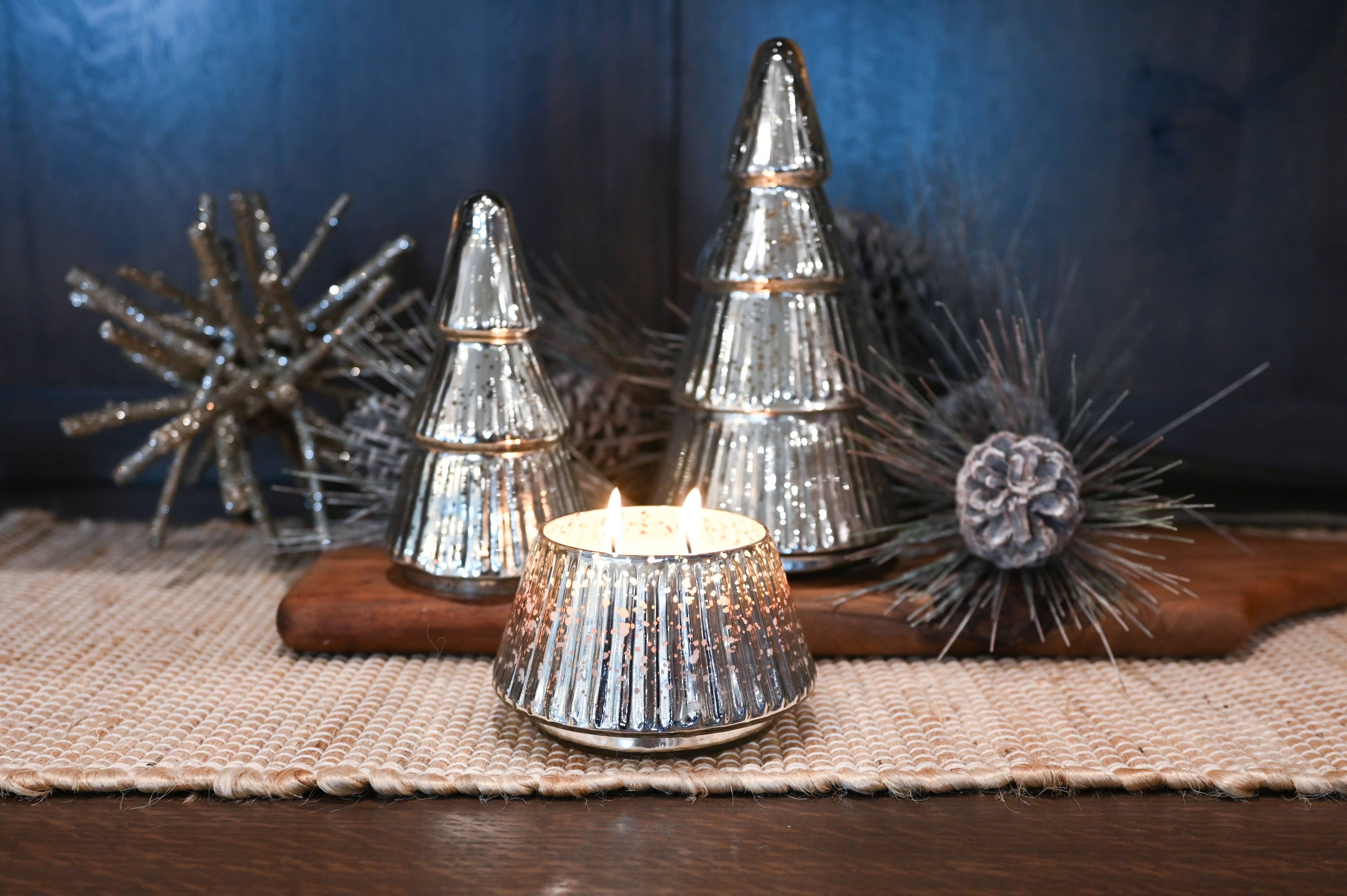 Winter LE Holiday Tree 8.5 oz: Fresh Cut Fraser Candle