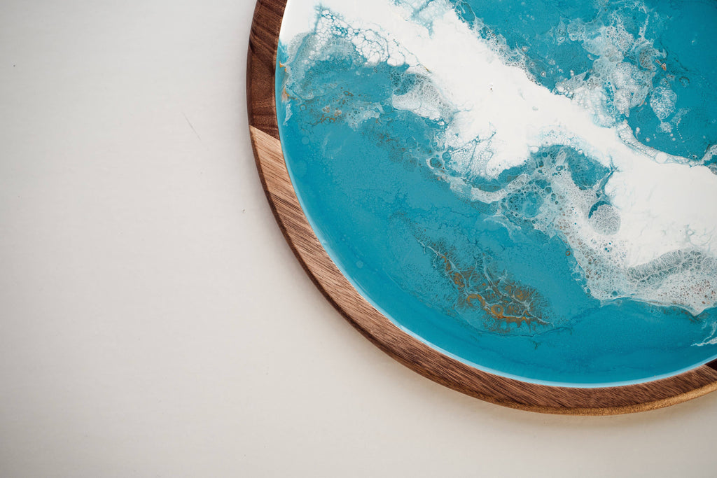 Resin Serving Trays & Lazy Susans