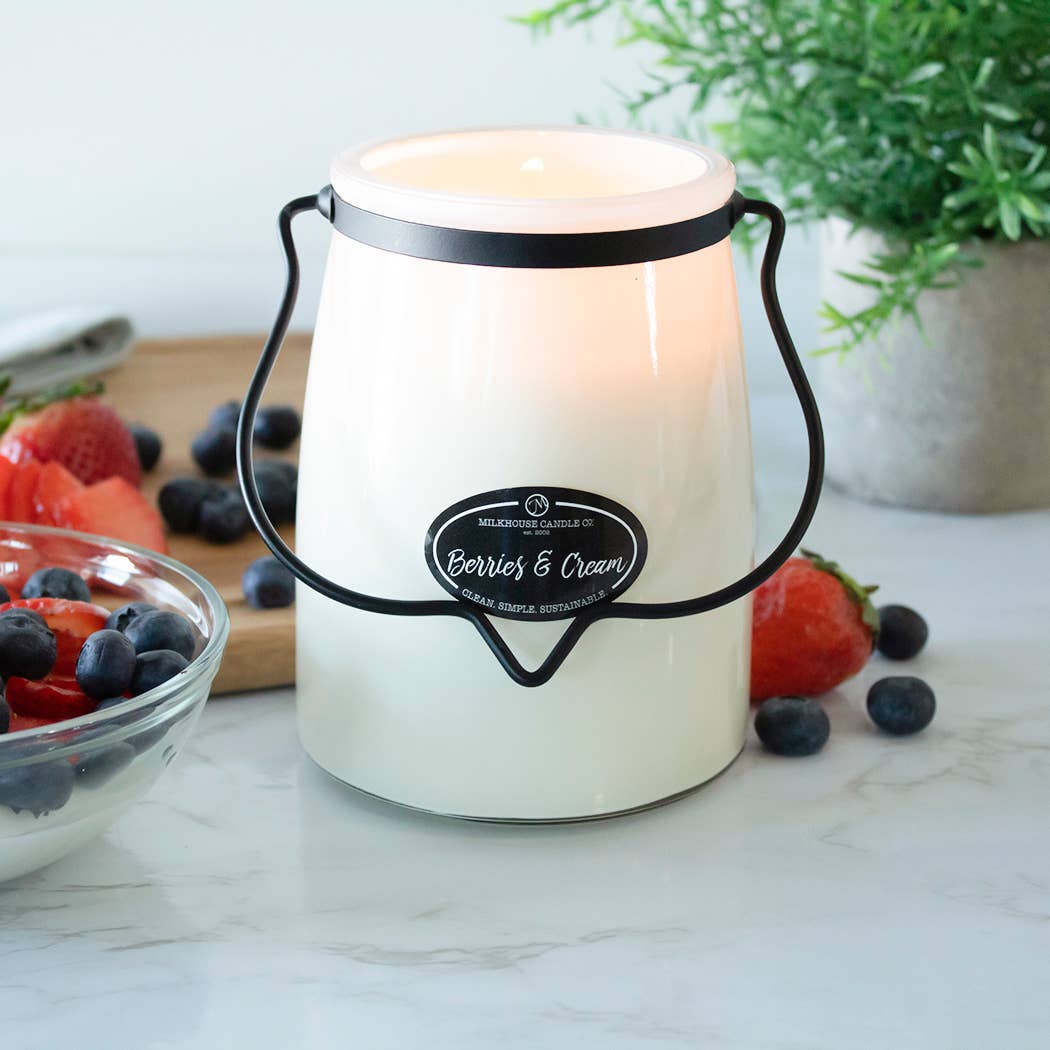 22 oz Butter Jar Candle: Berries & Cream